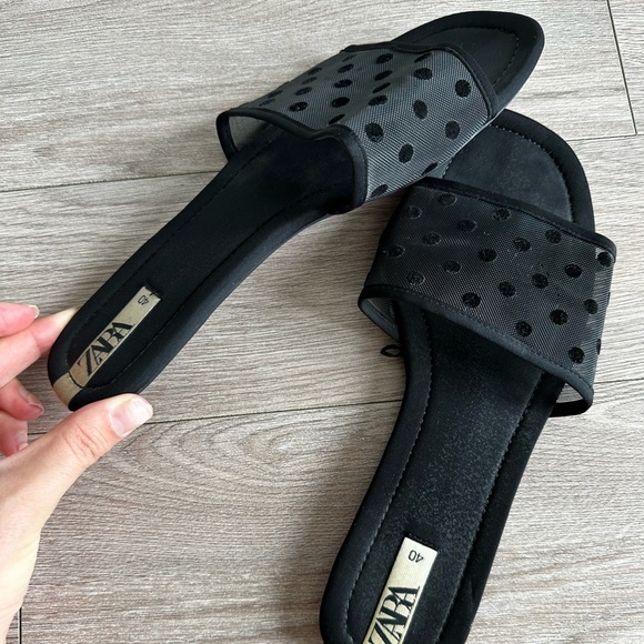 Zara slippers - Picture 2 of 3